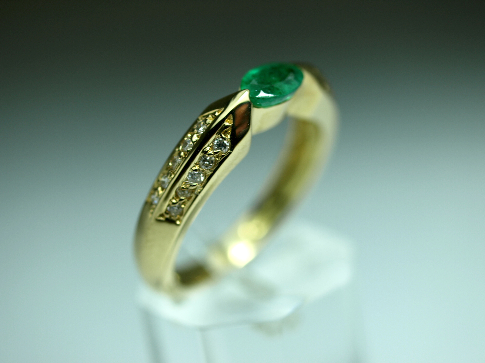 ANILLO ORO AMARILLO Y BRILLANTE