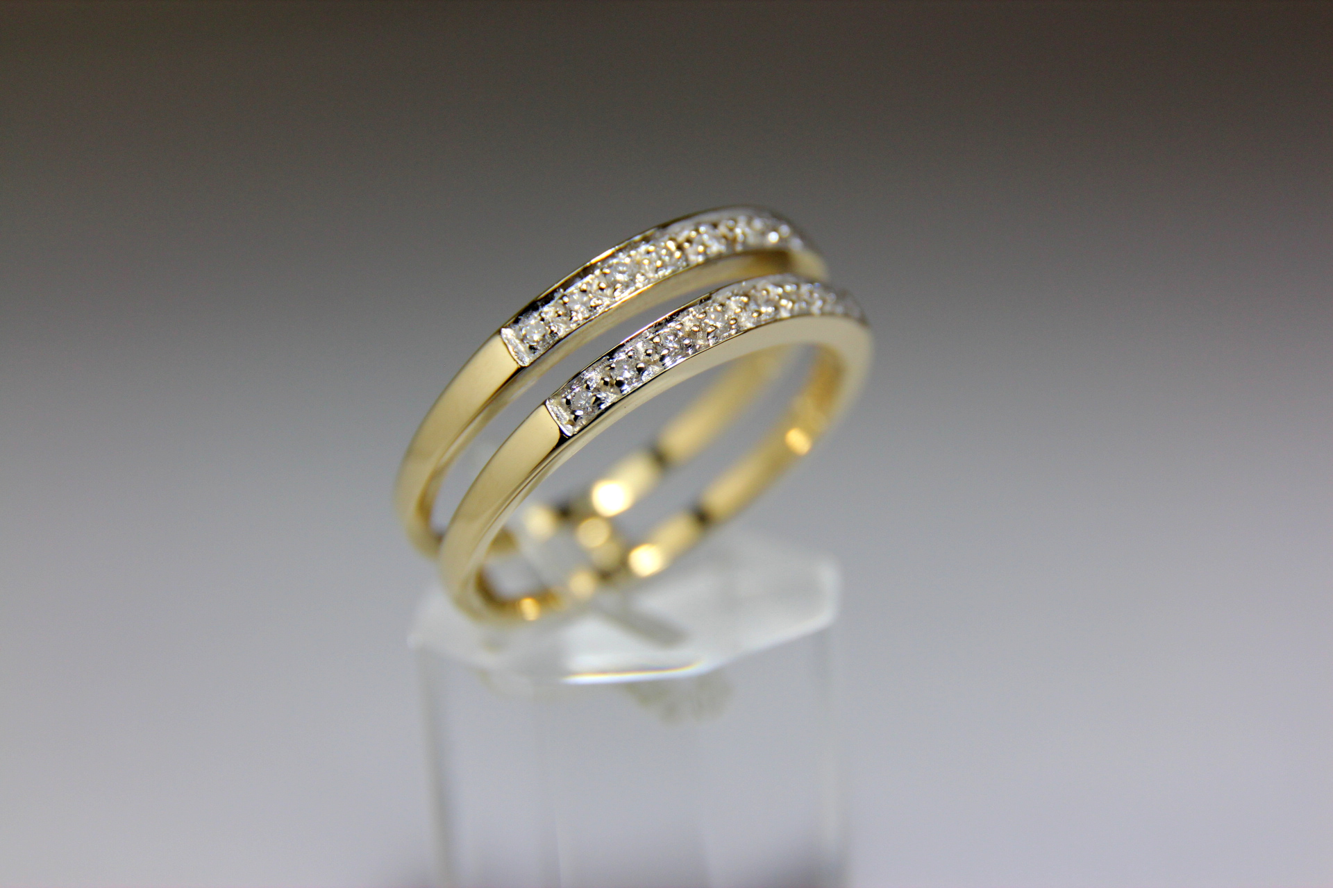 ANILLO ORO AMARILLO Y BRILLANTE