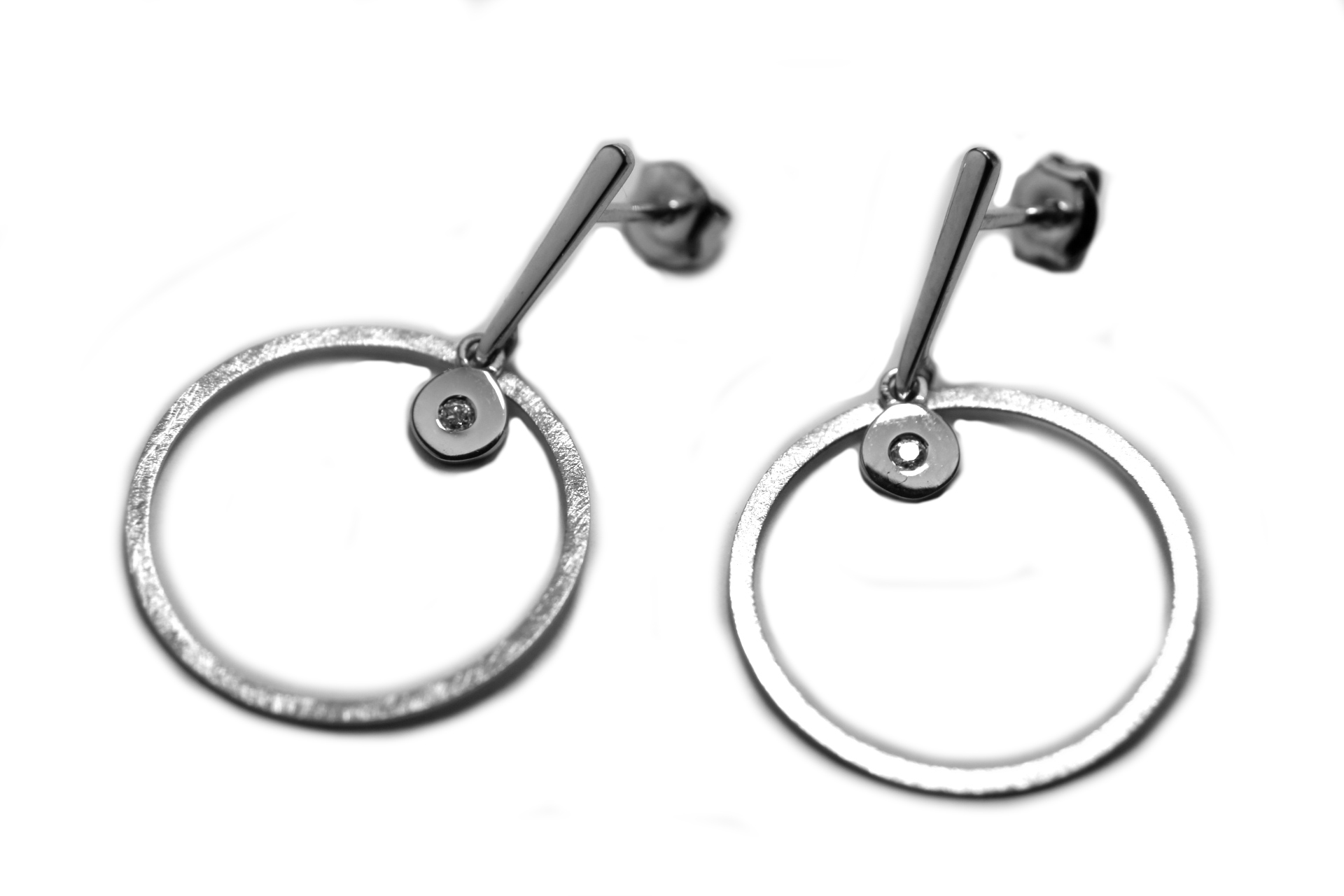 PENDIENTES ORO BLANCO Y BRILLANTE